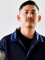 サンディーズバーバーショップ(Sandees)&nbsp;黒髪刈り上げフェードテクノアップバング