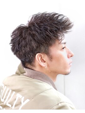 リップス 二子玉川店 (LIPPS) フェザージェット ツーブロック 刈り上げ アップバング