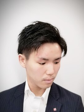 リバティシェアバーバー 銀座(LIBERTY SHARE BARBER) 【ビジネスマンにも人気】アップバンクツーブロックスタイル