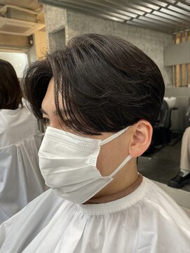 バイフィフス 原宿/表参道(by fifth) 毛流れセンターパートニュアンスパーマツーブロック刈り上げ