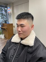 バーバーダヴリューケン(BARBER W軒) スキンフェード