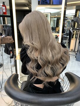 ラピス 渋谷本店(Lapis) ミルクティーグレージュ