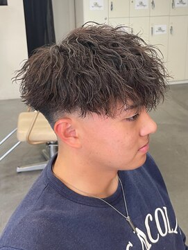 バース バイ ハピネス(BIRTH by happiness) ツイストスパイラルパーマ　刈り上げマッシュ