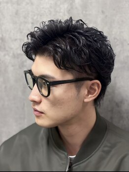 ヒロギンザ 新橋銀座口店(HIRO GINZA)の写真/【最終受付21時/個室】形状記憶パーマなら癖毛風の自然で柔らかなスタイルに。セットが格段と楽に[理容室]