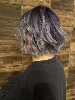 ルツ(ruth)の写真/最旬のトレンドカラーは”ruth”にお任せ◎ポイントで個性引き立つカラーを取り入れるデザインも！