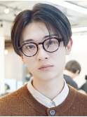 センターパート/黒髪/清潔感/刈り上げなし/20代/メガネ/社会人