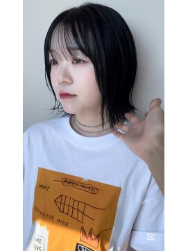 シー(The She's) bob×black