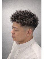 ワンワンオー バーバーショップ 長浜店(@110 BARBER SHOP)&nbsp;緩めツイスト×ピンパーマ×フェードで作る、男の色気ショート