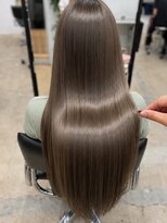 フレイムスヒュー 高崎店(FRAMES HUE)&nbsp;オリーブアッシュグレー艶感うるツヤストレート髪質改善UP