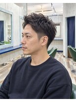 ルートヘア 辻堂店&nbsp;30代メンズツーブロック刈り上げアップバング束感大人ショート