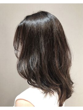 美容室 かんしゃ かんしゃ【Ｍａｒｉｋｏ】軽やか大人のレイヤースタイル