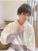 シンプル黒髪くせ毛風パーマ/ツーブロックマッシュショート