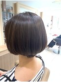 大人のショートボブ