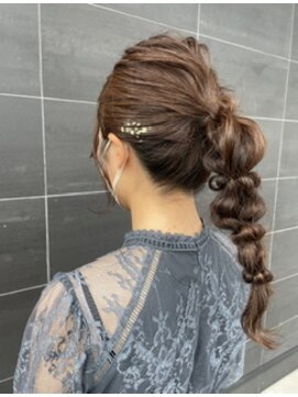 アチーブリス(achieve Liss) ヘアセット 編み込み無造作たまねぎヘア お呼ばれ