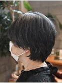大人世代のくせ毛ショート