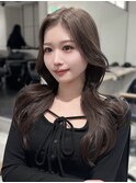 韓国ヘア センターパート レイヤーカット ロングヘア グレージュ