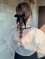 ミルヘアデザイン(mil hair design)&nbsp;アレンジ　艶髪　髪質改善　ヘアセット　編みおろし　顔まわり