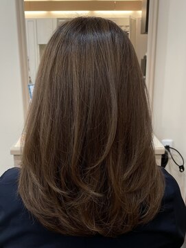 アルターリール(aL ter Rire) ホワイトグレージュ/ミニウルフ/チェリーブラウン[鎌取]