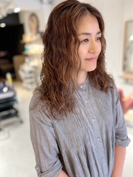 リンカラン ルリエ(LINGKARAN Relier) セミロングウェーブ