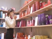 ジアン バイ ミルボン NU茶屋町+(GIEN by milbon)の雰囲気（ミルボン公式スマートサロン/人気のオージュアはじめ豊富に用意）