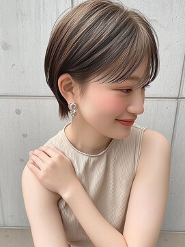 トワ 仙台店(toi) 【レイヤー】オリーブベージュ・ショートボブ・イルミナカラー