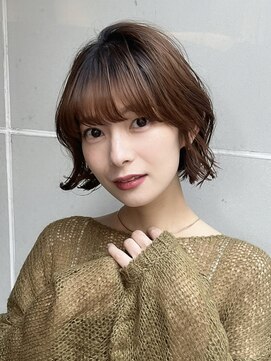 軽やかカールのナチュラルボブ