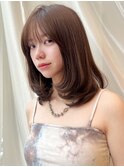 前髪顔まわり小顔似合わせミディアムレイヤーブラウンカラー