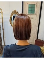 フルアヘッド(FULL A HEAD)&nbsp;大人艶ボブ／あご下／肩上／前髪なし／前髪あり