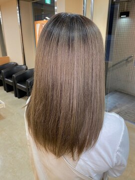 ナトゥーラ 本山店(Natura) 大人可愛いアッシュブラウンストレートセミロング20代30代