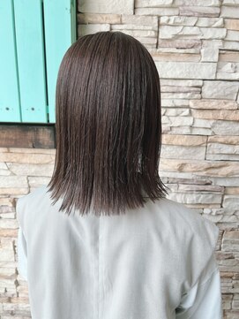 ヘア ミーツ ドレス プレローマ(HAIR meets dress pleroma) きりっぱスモーキートパーズ