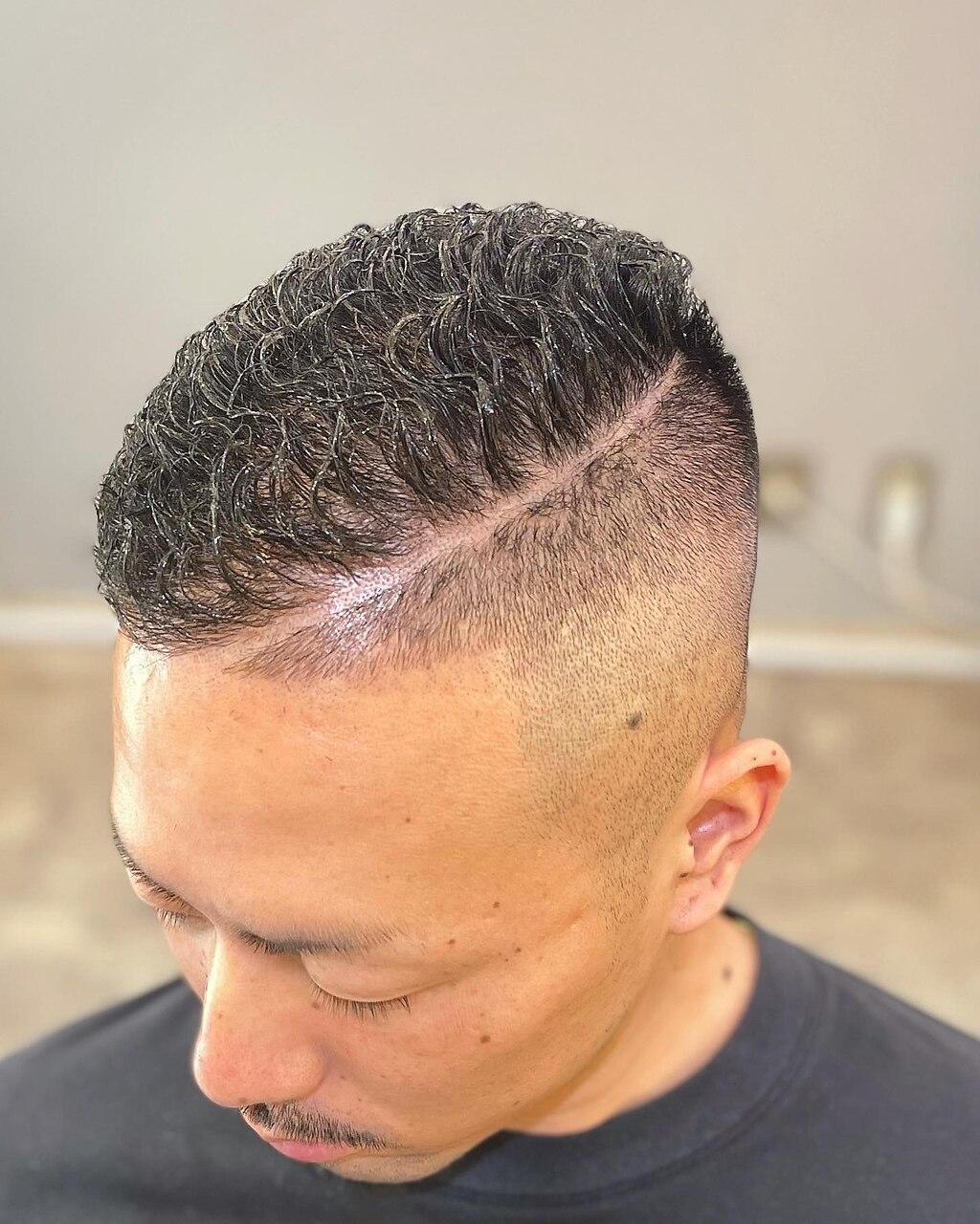 ドングリ坊主 2025年秋】メンズ｜ボウズの髪型・ヘアアレンジ｜大宮・浦和