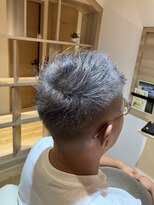 シルバー×フェードカット