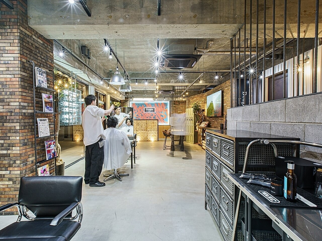 ダグラスヘアイーストサイド 岐南(Douglas hair East side