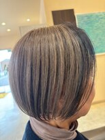 ビーグレイス シモエド店&nbsp;エアリーショートボブ × 50代軽やか印象