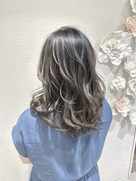 アッシュ 大泉学園店(Ash) グレージュ×エアタッチバレイヤージュ　【Ash大泉学園　横山】