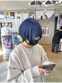 ブルーシルバーインナーカラーブラックウルフカット