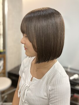 オグ(ogu) 切りっぱなしボブ