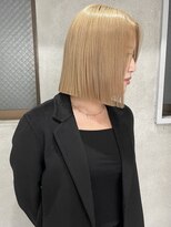 ボブ/切りっぱなしボブ/ハイトーン/ミルクティーベージュ