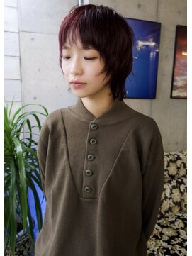 イェン(Yen.) ボルドーカラーショートウルフカット