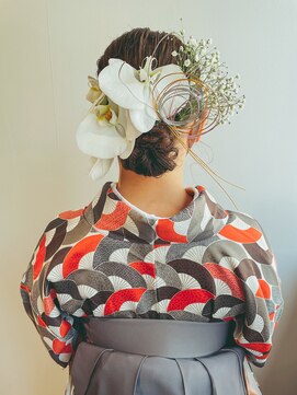 ミッシュバイアーバン(misch by urban.) ヘアセット/ヘアアレンジ/着物ヘア 【堀 春菜】