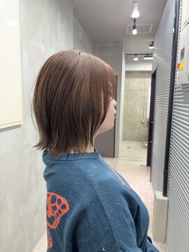 ボブxシアベージュ