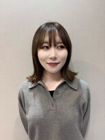 リヴナ(Livna)&nbsp;切りっぱなしのタイトボブ、くびれを添えて～