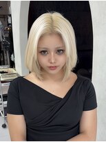 ミスラグジュアリー(Miss Luxury) ホワイトブロンド