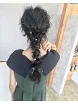 ニド(2do)&nbsp;大人フェミニン編み下ろしアレンジ