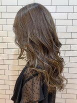 オーストヘアジジ(Aust hair Gigi)&nbsp;韓国風ワンホンヘアの透け感のあるミントベージュカラー