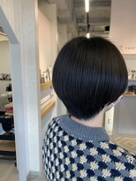 トゥーリ 二日市店(tuuli)&nbsp;大人可愛い20代30代40代黒髪前下がりひし形小顔ボブ丸みショート