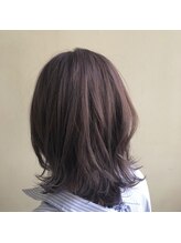 ミューク(mjuk) レイヤーくびれヘア艶髪ピンクベージュ