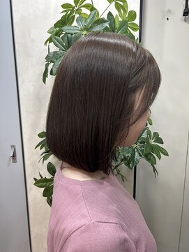 ユニー(uniii) 【uniii/新宿】前下がりボブ