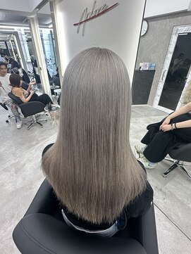 アルドーレフィエロ シンサイバシ(Ardore fiero shinsaibashi) ブリーチ無しカラー／艶カラー/