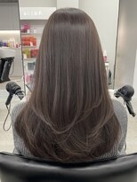 スティロ(stylo)&nbsp;レイヤーカットハイライトショートヘアイルミナカラーオージュア